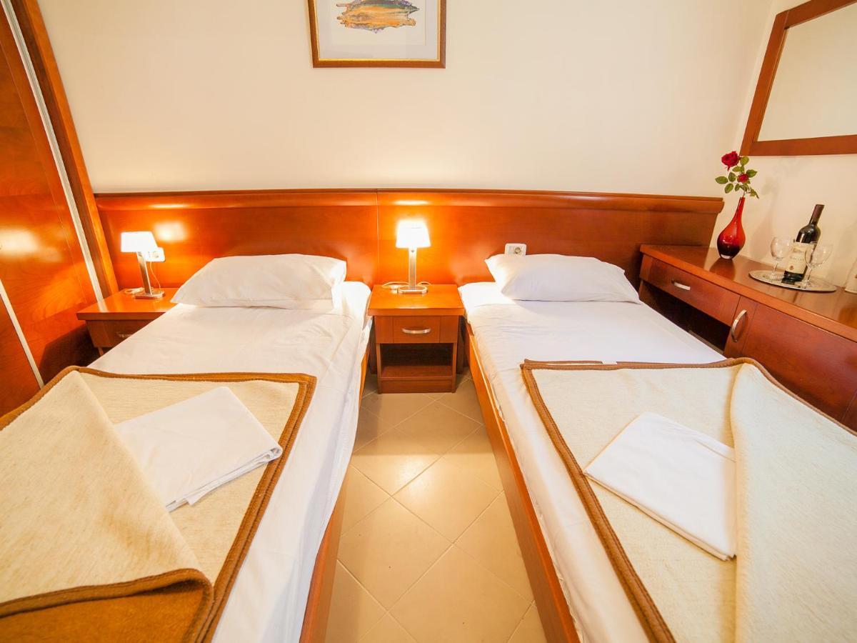 Apartments Krapina Lux بودفا المظهر الخارجي الصورة