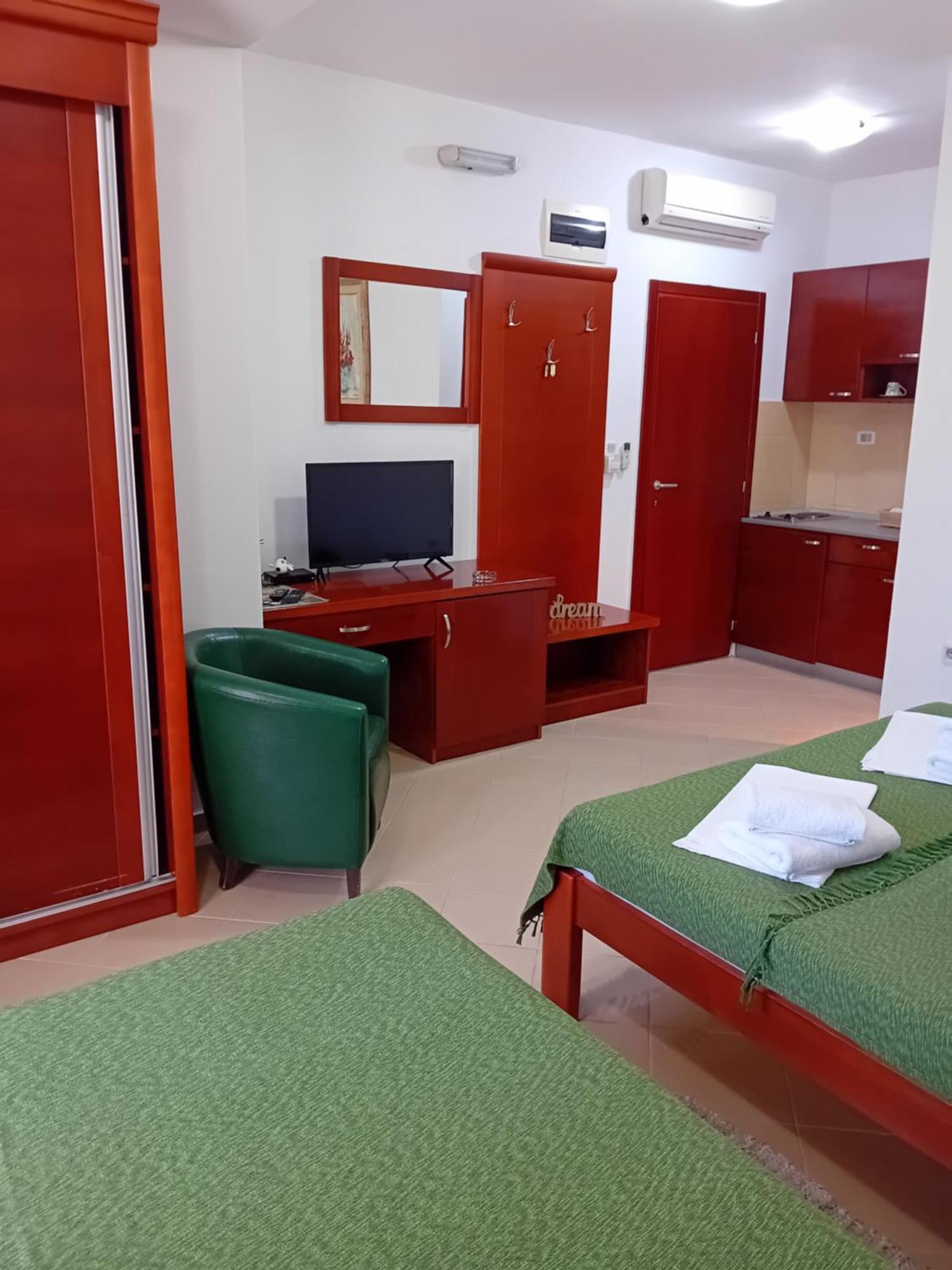 Apartments Krapina Lux بودفا المظهر الخارجي الصورة