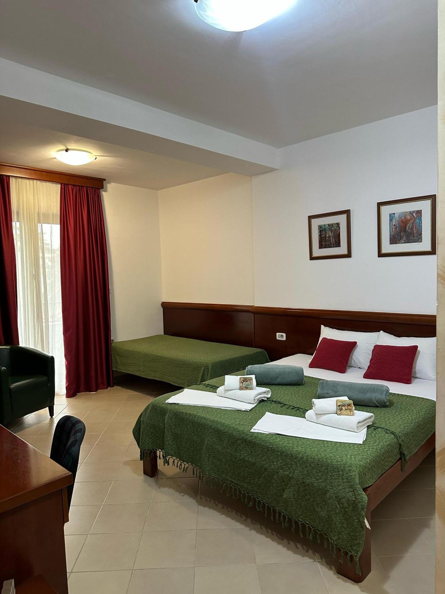Apartments Krapina Lux بودفا المظهر الخارجي الصورة