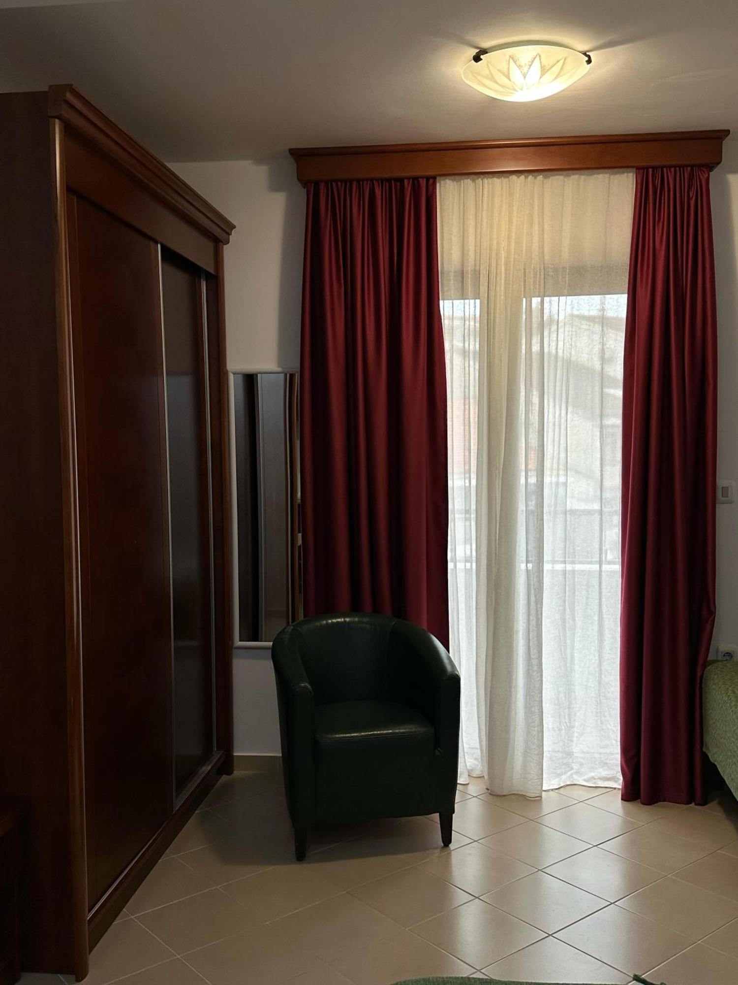 Apartments Krapina Lux بودفا المظهر الخارجي الصورة